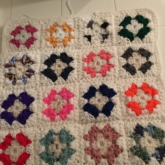 Meet your Posher, Susan - Picture 3 of 3